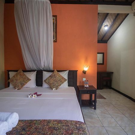 Giri Sari Guest House Pemuteran Bali Exterior foto