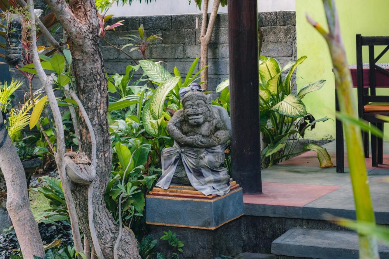 Giri Sari Guest House Pemuteran Bali Exterior foto