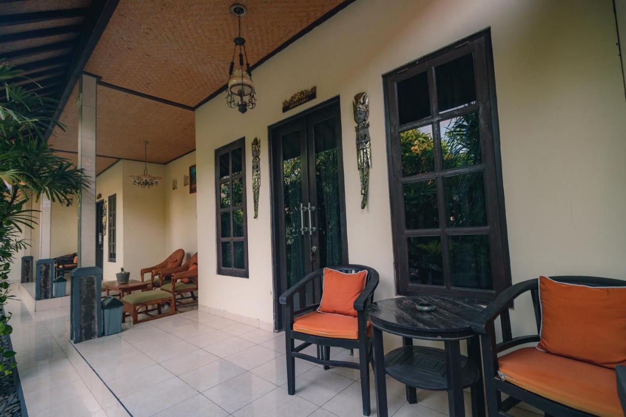 Giri Sari Guest House Pemuteran Bali Exterior foto