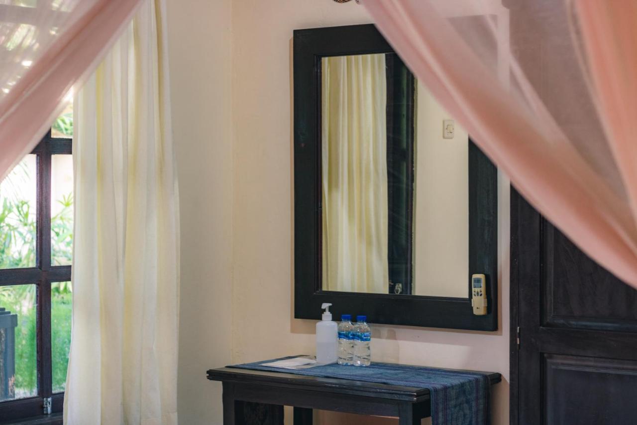 Giri Sari Guest House Pemuteran Bali Exterior foto