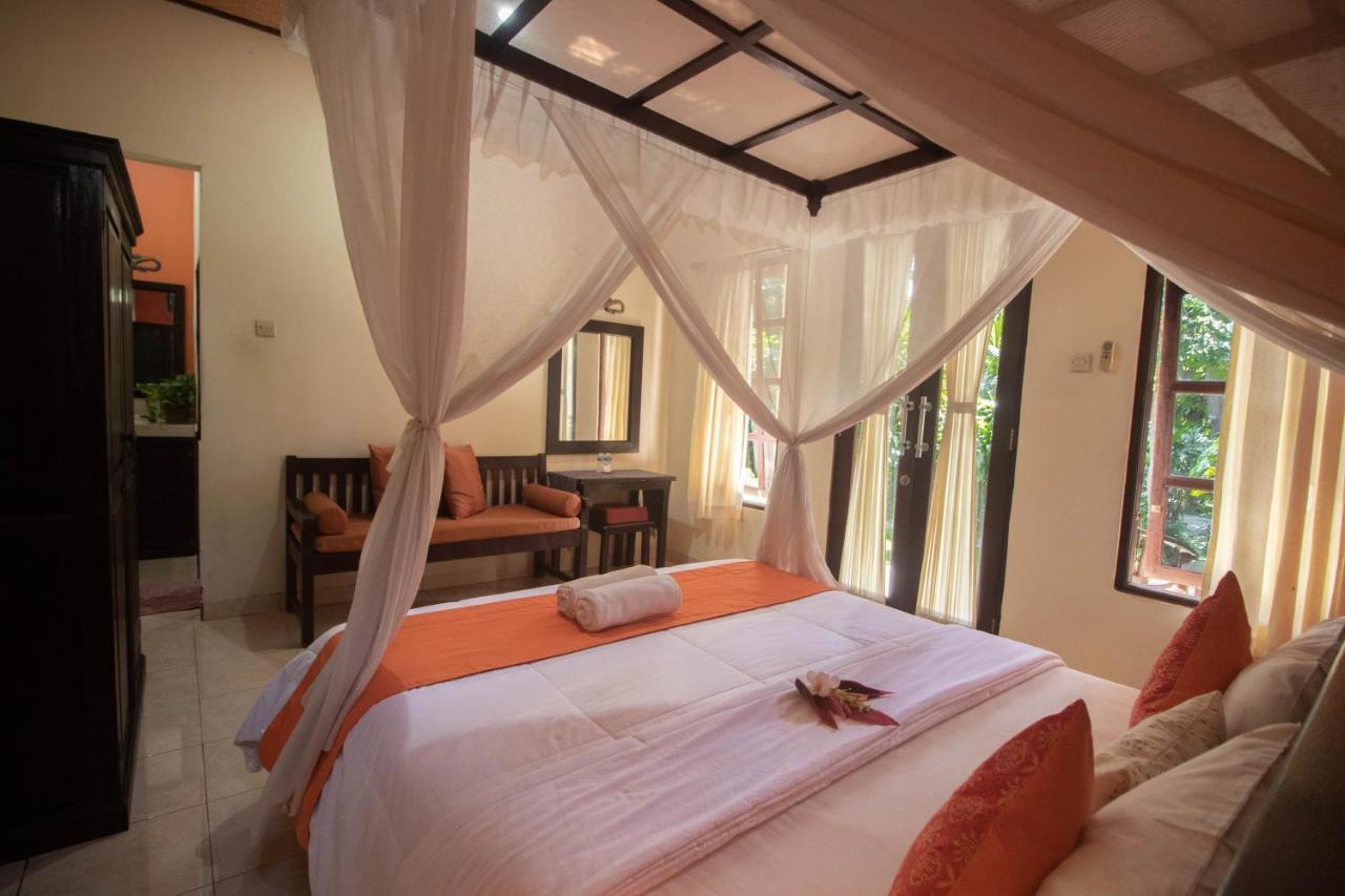 Giri Sari Guest House Pemuteran Bali Exterior foto